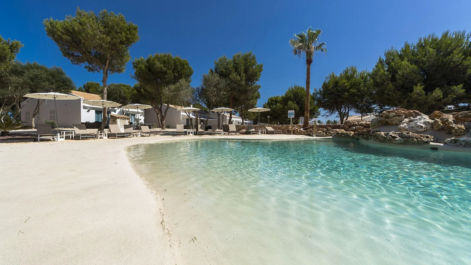 Lago Resort Menorca - Villas&Bungalows del Lago Cala'N Bosch  España